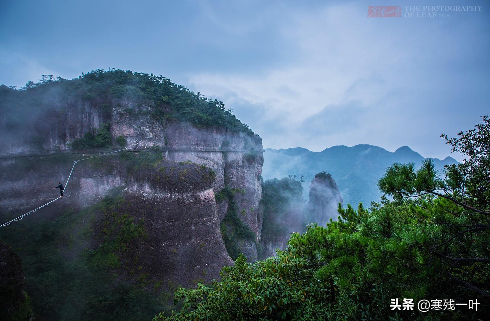 流纹岩地貌(流纹岩地貌的典型代表)