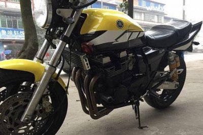 ​摩托车雅马哈XJR400报价