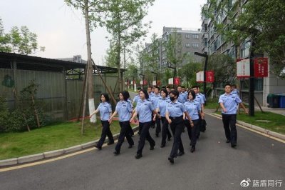 ​四川泸州：六一节前 警盾法护未来进天立